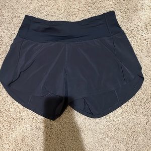 Lululemon speed ups size 2: color black